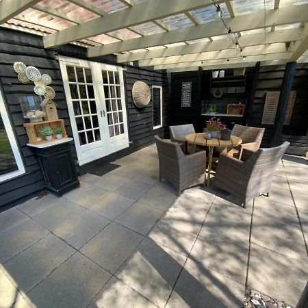 B&B De Tuinfluiter Nieuwleusen Esterno foto